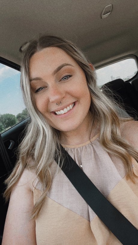Naken lekkede OnlyFans-bilde av Alyssa