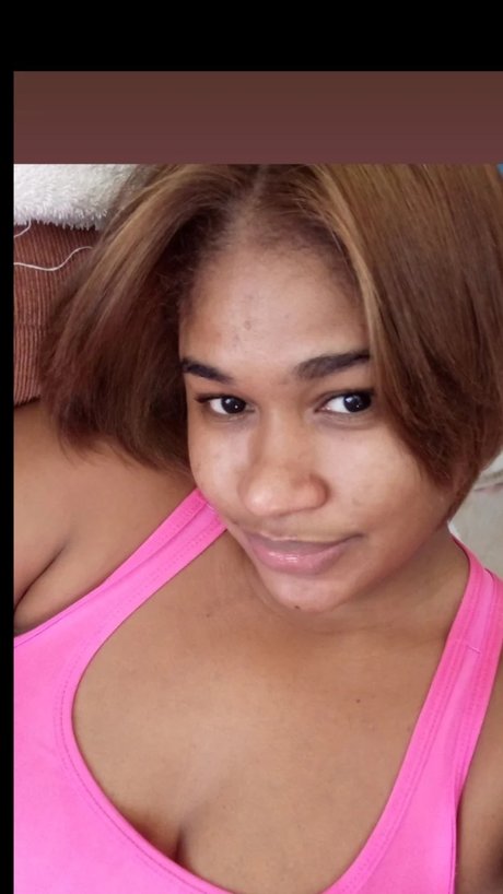 Nagie wyciekłe zdjęcie OnlyFans od Ruth Esther