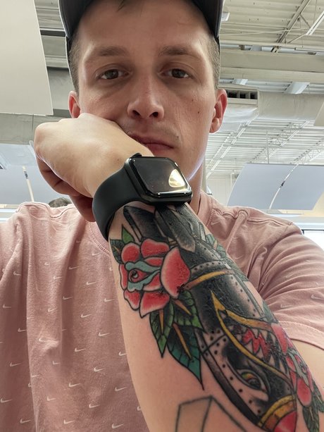 Nahá fotka uniklých OnlyFans od James