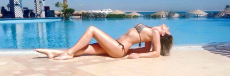 Naken läckt OnlyFans-bild av Nicole Gibson