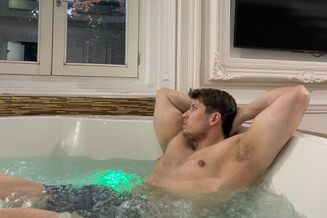 Naken lekkede OnlyFans-bilde av Nicolasferrington