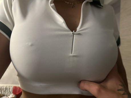Naken lekkede OnlyFans-bilde av Brenda