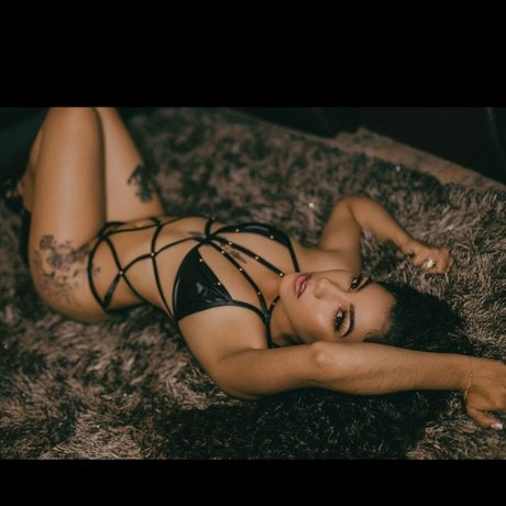 Naken lekkede OnlyFans-bilde av Leapalmer