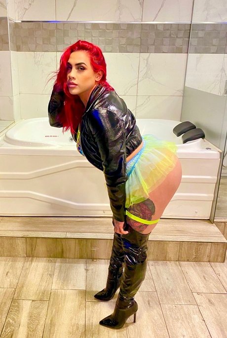 Naken läckt OnlyFans-bild av La Roja