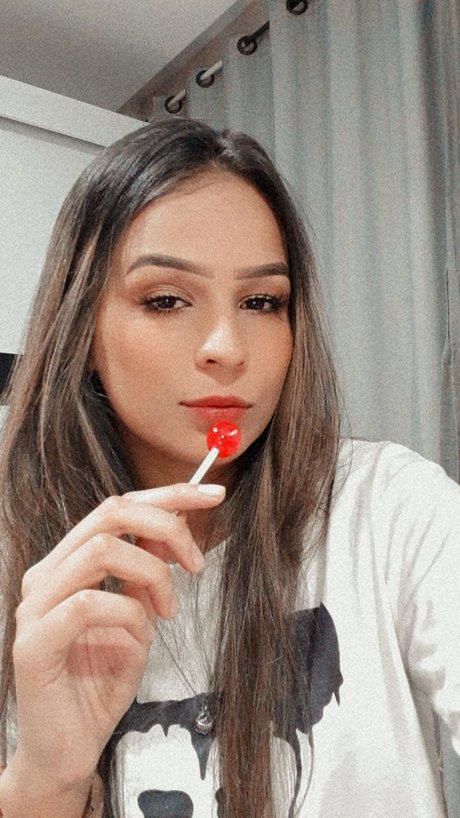Alaston vuotanut OnlyFans-kuva Barbie Brisada
