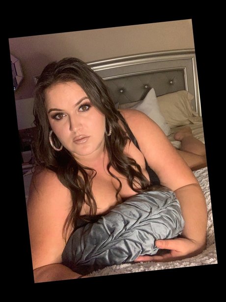 Naken lekkede OnlyFans-bilde av Bella