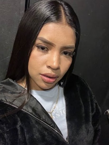 Naakte gelekte OnlyFans-foto van Barbie Latina Tv