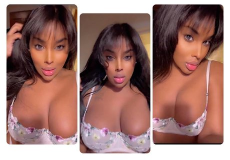 Foto nua vazada do OnlyFans de Mistress Isabella Cummings