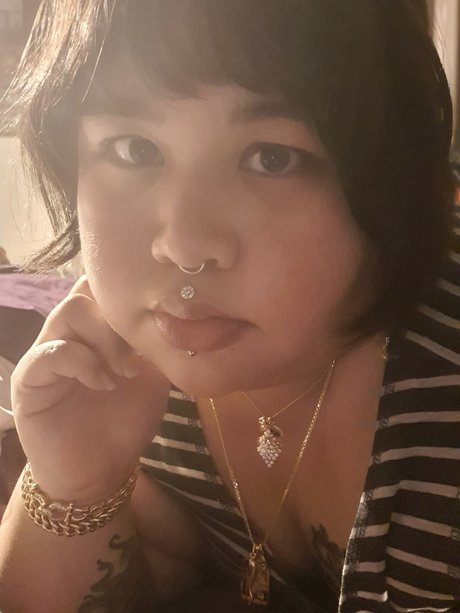 Naken lekkede OnlyFans-bilde av Clarissa Guevara