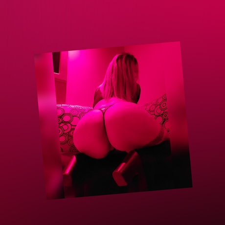 Nøgent lækket OnlyFans-billede af Becky Covarrubias