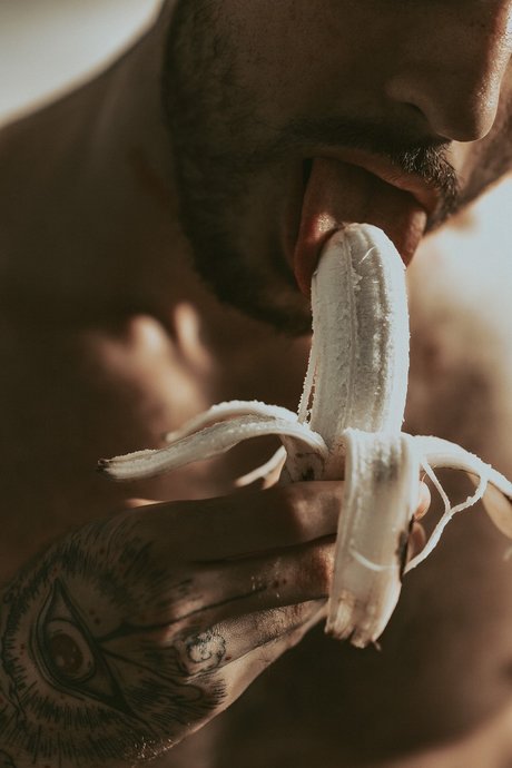 Naken läckt OnlyFans-bild av Alternativa 18