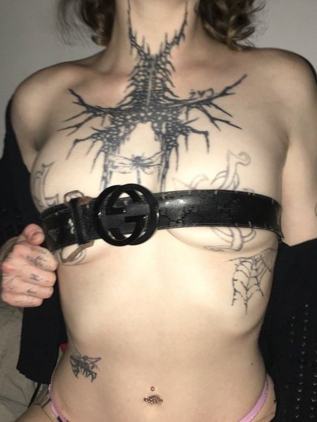 Naken läckt OnlyFans-bild av Ningrid