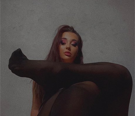 Naken lekkede OnlyFans-bilde av Nikykikka