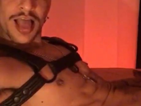 Naken lekkede OnlyFans-bilde av Nikollay