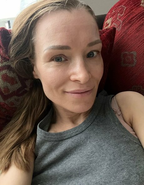 Daisyvanheyden  nude leaked OnlyFans photo