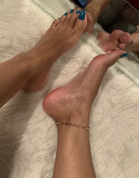 Foto nua vazada do OnlyFans de Pujaprettyfeet