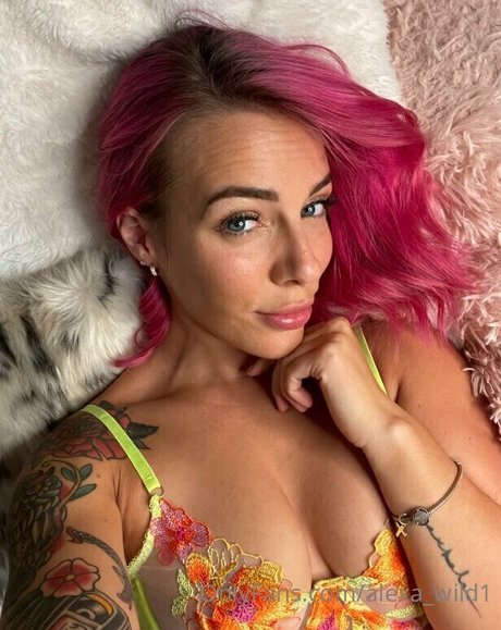 Layrose1