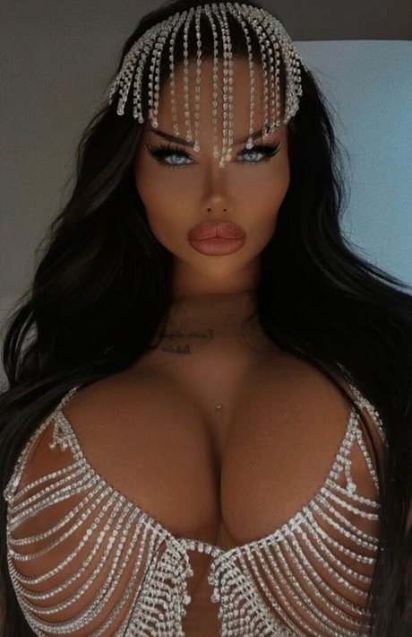 Enise Sude  nude leaked OnlyFans photo