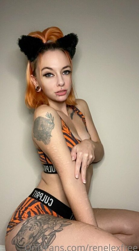 Nahá fotka uniklých OnlyFans od Renelexfree