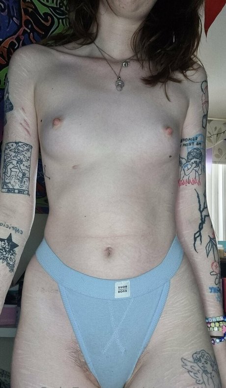 Naken läckt OnlyFans-bild av Starrmillies