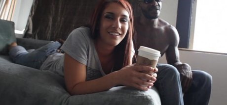 Naken lekkede OnlyFans-bilde av Mischa Brooks