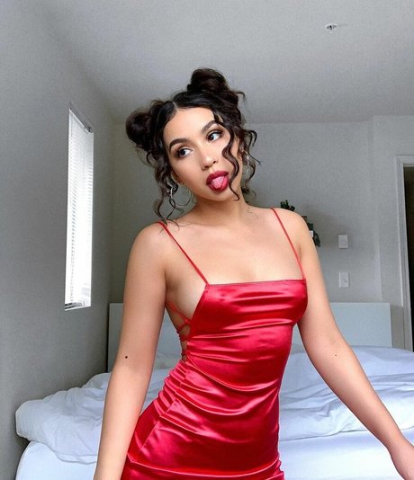 Melissa Estrella