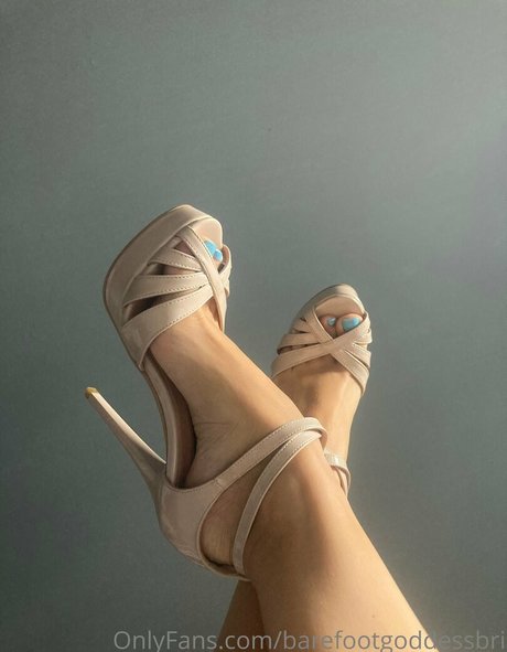 Barefootgoddessbri