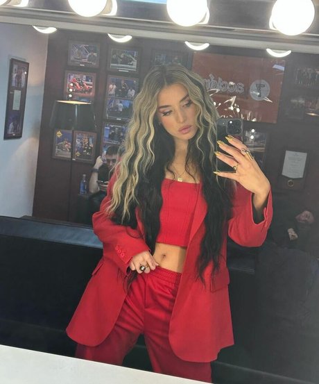 Nøgent lækket OnlyFans-billede af Lola Indigo