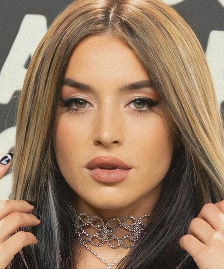 Nahá fotka uniklých OnlyFans od Lola Indigo