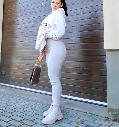 Обнаженная фотография утечки OnlyFans от Karinakliauz