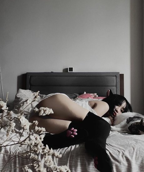 Naken lekkede OnlyFans-bilde av Leezipotato