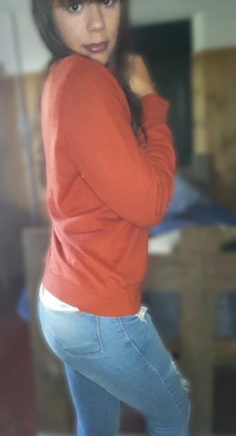 Nahá fotka uniklých OnlyFans od Xcamilitax