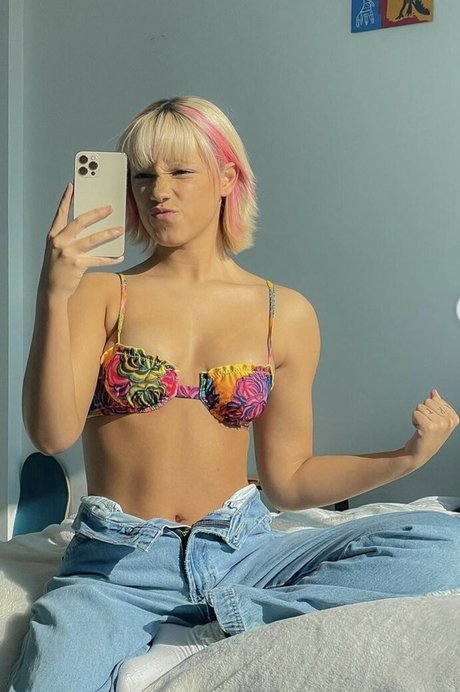 Naken läckt OnlyFans-bild av Wellbeingwithabigail