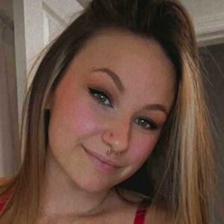Nagie wyciekłe zdjęcie OnlyFans od Emilytiedup