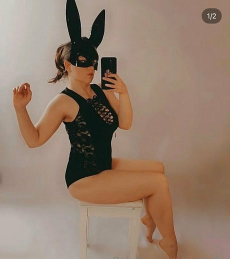 Naakte gelekte OnlyFans-foto van Costbaby