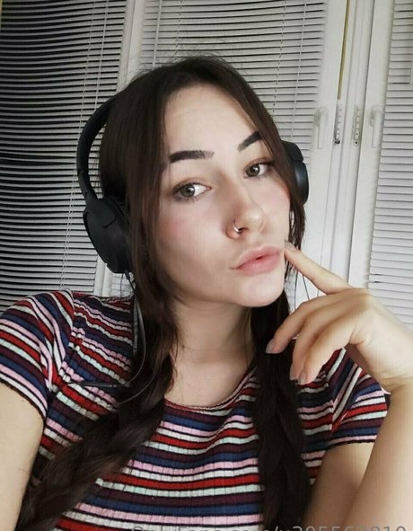 Naken läckt OnlyFans-bild av Babyuntouchable