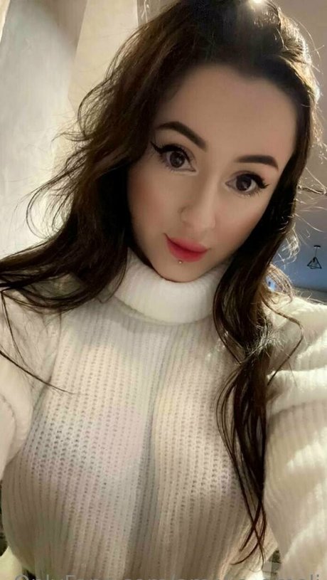 Naken lekkede OnlyFans-bilde av Ameliaameli