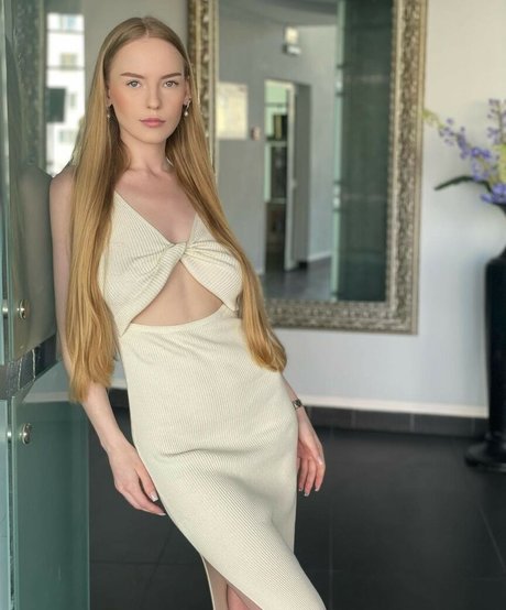 Oksana Neveselaya