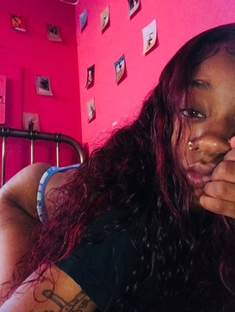 Naken lekkede OnlyFans-bilde av Lyrick Jay