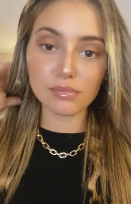 Naken lekkede OnlyFans-bilde av Aida Blu