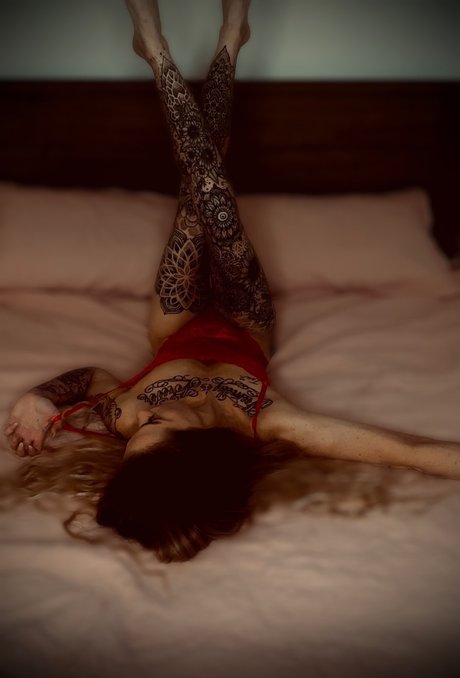 Naken lekkede OnlyFans-bilde av Amy
