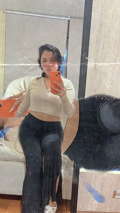 Naken lekkede OnlyFans-bilde av Abbye Mendoza