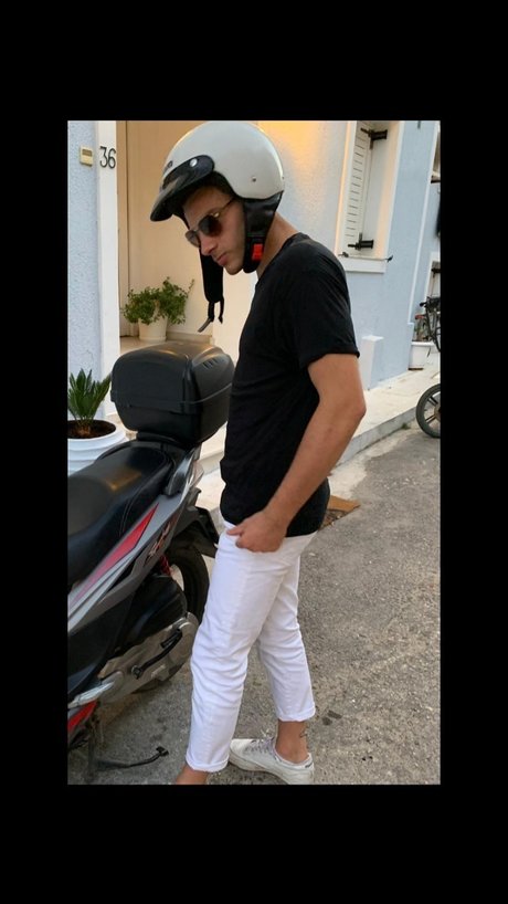 Naken lekkede OnlyFans-bilde av Alberto