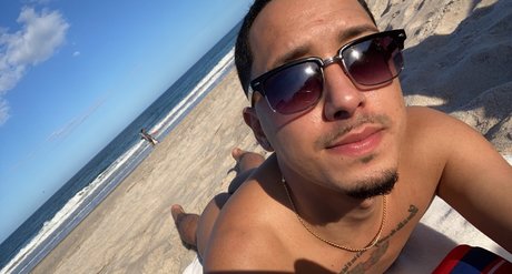 Naken lekkede OnlyFans-bilde av Aladino Reyes