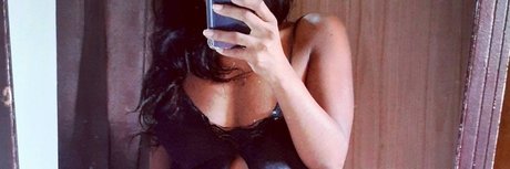 Naken lekkede OnlyFans-bilde av Lyla Escorpiana Perigosa 