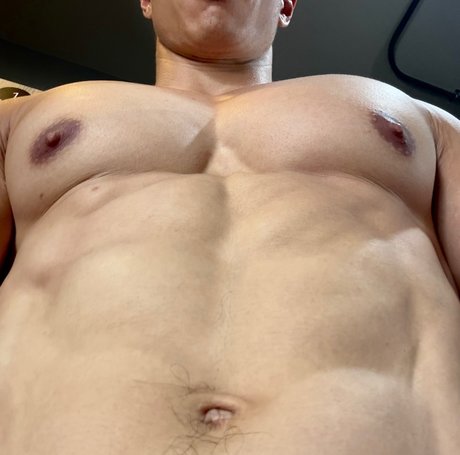 Naken läckt OnlyFans-bild av Pec Pal