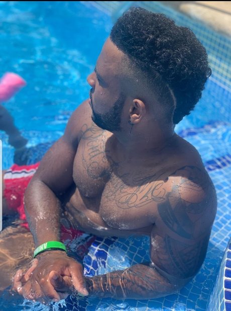 Naken lekkede OnlyFans-bilde av Filipe Oliveira