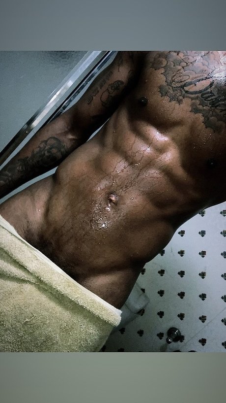 Naken lekkede OnlyFans-bilde av Unknown