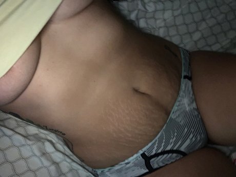 Foto nua vazada do OnlyFans de Thicc Peach