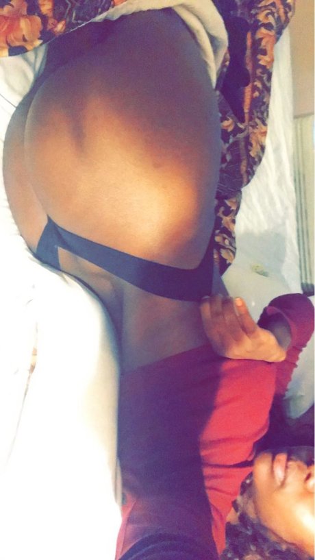 Naken lekkede OnlyFans-bilde av Exoticalana